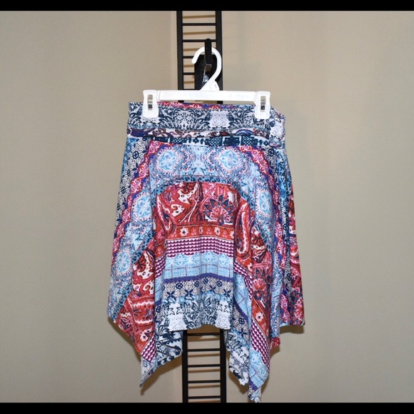 Patterned skirt - Picture 3 of 4